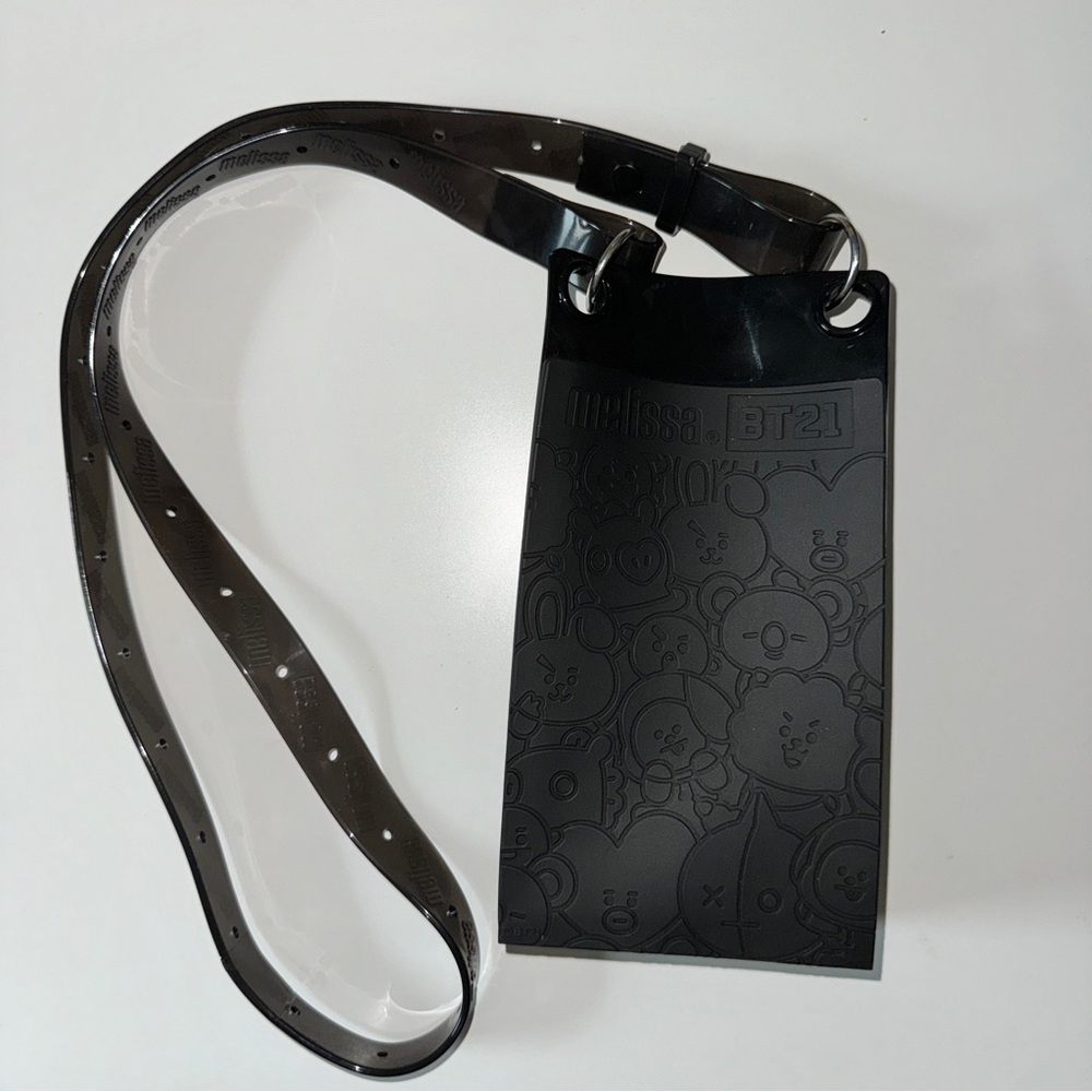 MELISSA CALL ME + BT21 | BTS Mini Bag Cell Phone Holder | LIMITED EDITION | NEW - Picture 5 of 5